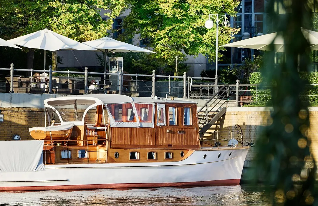Abion Spreebogen Waterside Hotel Berlin-1